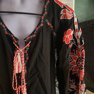 Mo Haun Yi Chu Dress